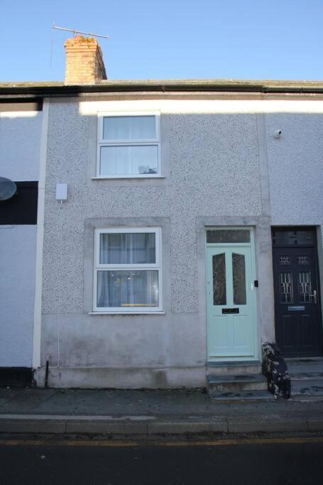 Charming Mid Terrace Cottage Conwy Eksteriør bilde